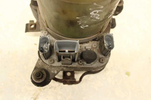 POMPE DE DIRECTION ASSISTE FORD - Vue 2